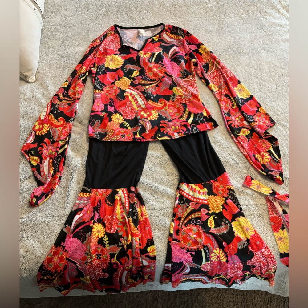 Women’s size extra large hippie Halloween costume